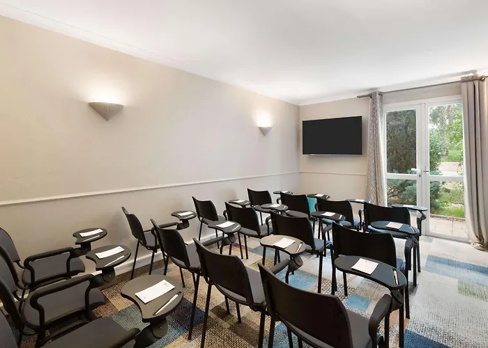 Otel Western Cote D'azur 4*