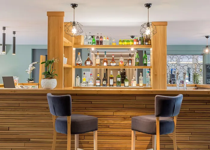 Western Cote D'azur Otel 4*