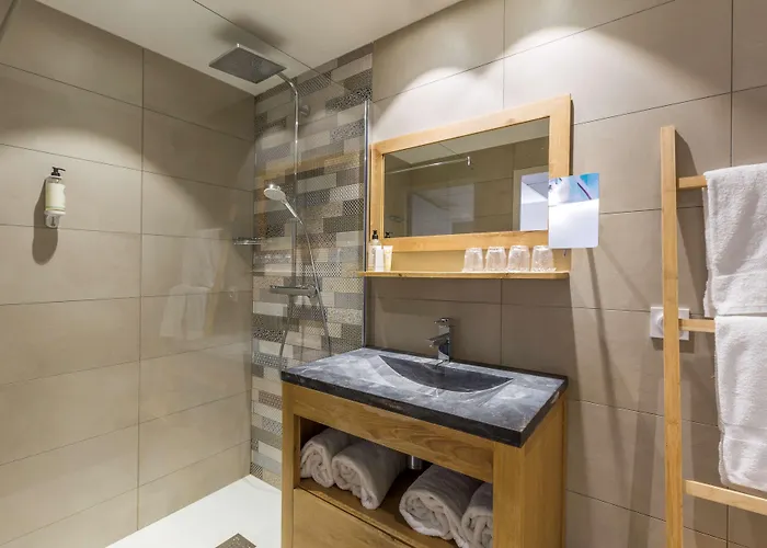 Otel Western Cote D'azur 4*
