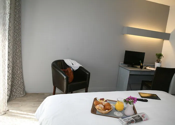 Otel Western Cote D'azur 4*