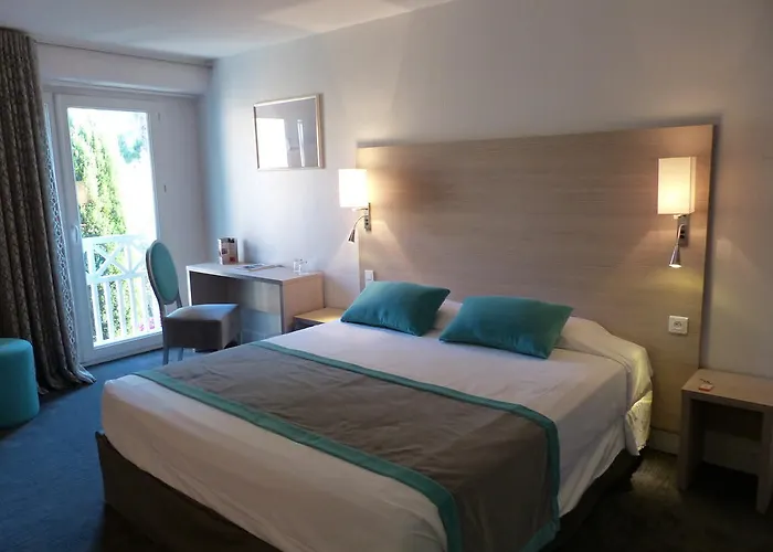 Otel Western Cote D'azur 4*