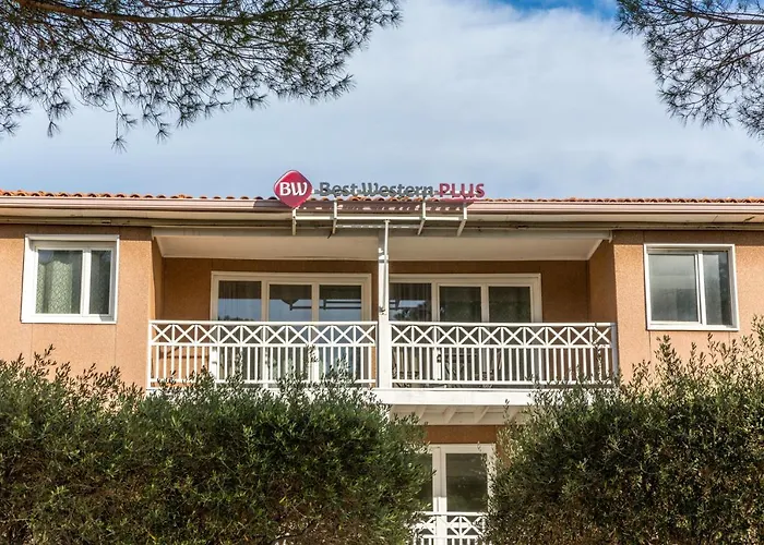 Western Cote D'azur Otel 4*